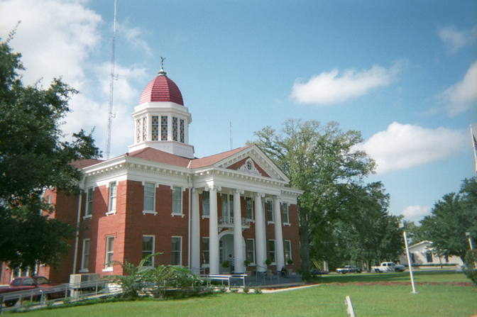 George County Courthouse in Lucedale, Mississippi
